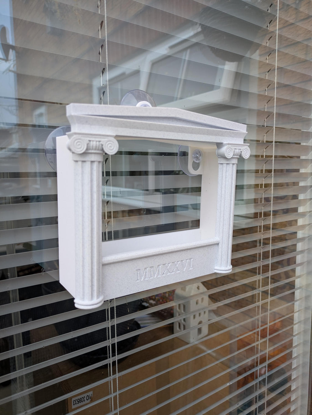 Roman columns novelty window Bird Feeder: Suction Cup Design