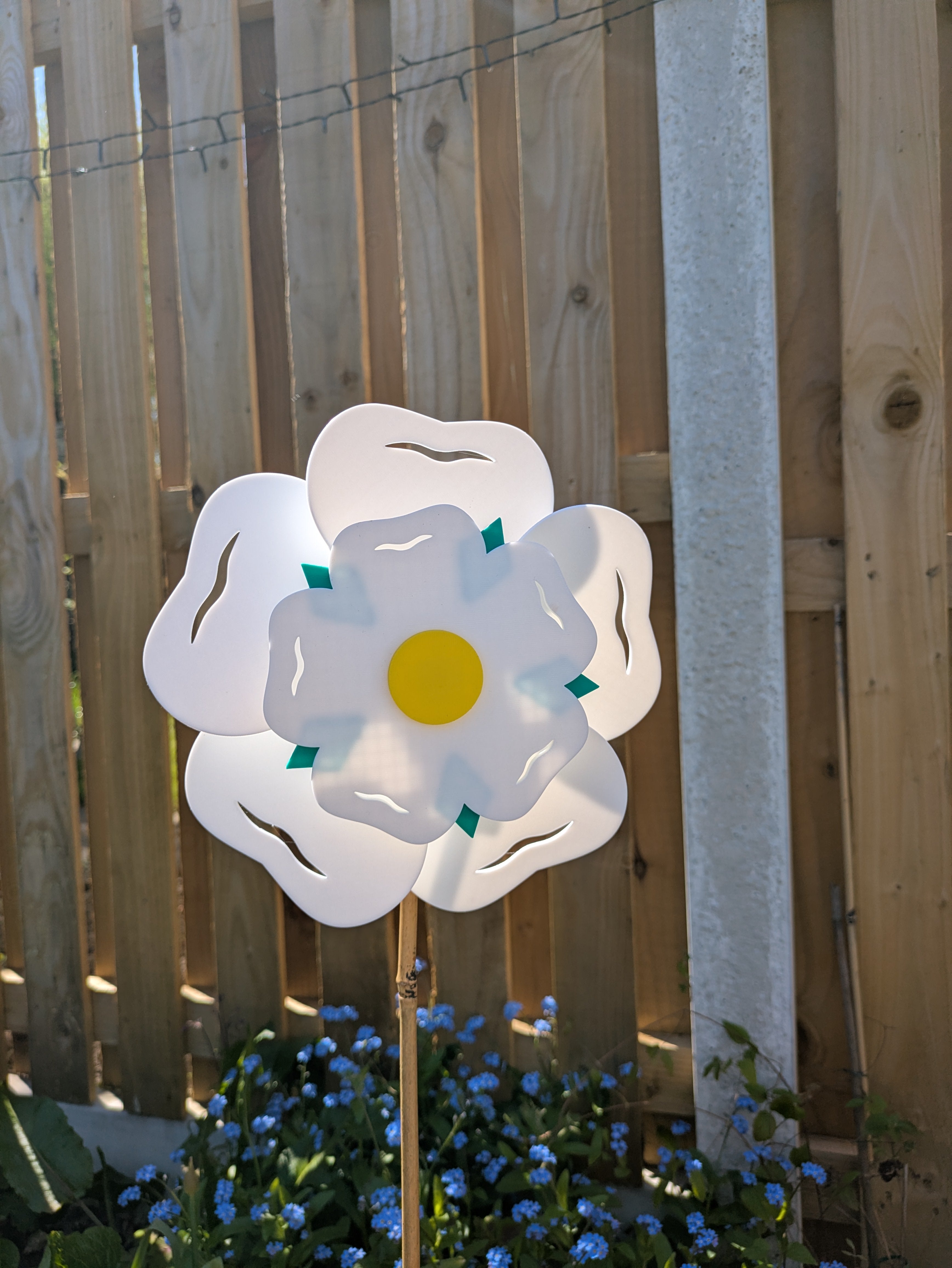 Yorkshire White Rose Wind Spinner | Steel Bearings, Garden Art