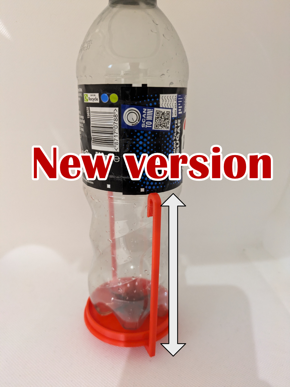 Airline Cup and Bottle Holder: Jet2 Flying Hack